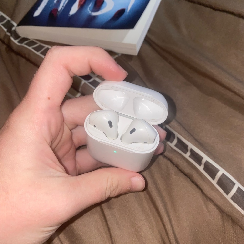 series 2 airpods in a series one case